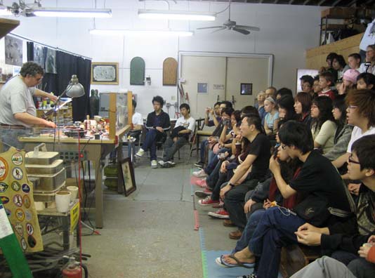 Bruce Demos to Visitors from Hong Kong